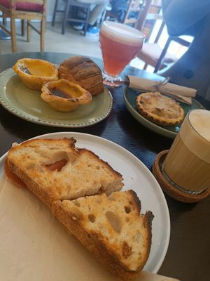  at Odete Bakery in Porto