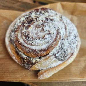 Cinnamon Roll at Odete Bakery in Porto