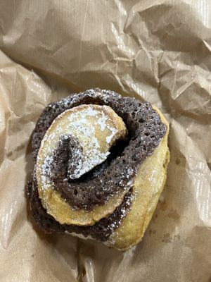 cinnamon roll  at Odete Bakery in Porto