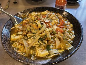 Reisnudelsuppe mit Veganen Fishcakes  at Maison de BaN in Frankfurt