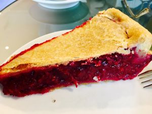 raspberry pie at The Fragrance of the Heart in Oslo