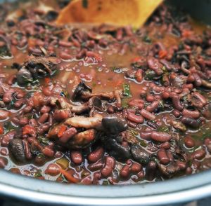 Feijó azuki com shimeji at Talo in Salvador