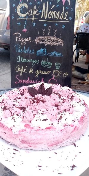 Torta de Guinda at Nomade in La Serena