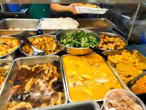 Dishes available at Guang Yuan 广缘 - Hougang in Northeast Singapore