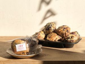 Vegan blueberry muffins!!! at Onibus Coffee in Tokyo