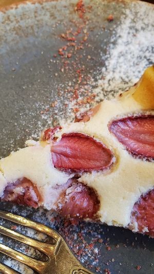 Cake at Onibus Coffee in Tokyo