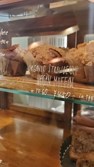 Organic vegan muffin at Onibus Coffee in Tokyo