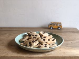Vegan carob chip cookies at Onibus Coffee in Tokyo