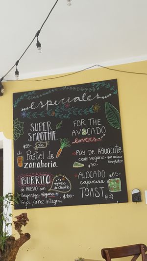 menu at Le' Kaat in Valladolid