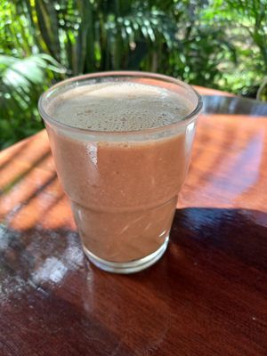 Poderoso Smoothie - Banana, Oat, Vanilla & Coffee at Le' Kaat in Valladolid
