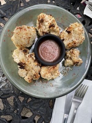 Breaded cauliflower   at Le' Kaat in Valladolid