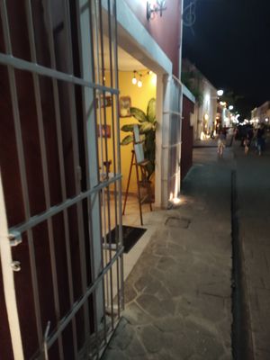  at Le' Kaat in Valladolid