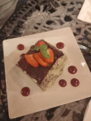  at Le' Kaat in Valladolid