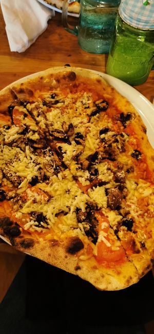 Vegan Pizza with four topping options (around 11€) at Pizzeria Napoli in Puerto Natales