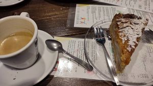 Pear-almond tart at De Gillende Keukenmeiden in Zwolle