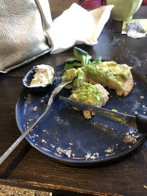 Avocado on toast with creamcheese at De Gillende Keukenmeiden in Zwolle
