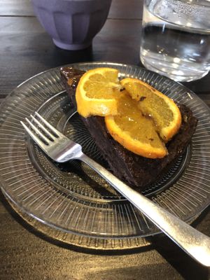 Had the vegan chocolate taart yesterday, jummie! at De Gillende Keukenmeiden in Zwolle