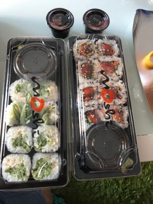 Avacado and hummus cucumber sushi at Moshi in Dubai