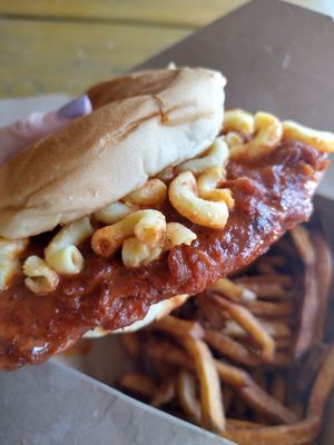 Nashville chicken and mac sandwich at The Fix in Kansas City