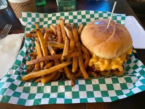 Nashville Hot Chicken  at The Fix in Kansas City