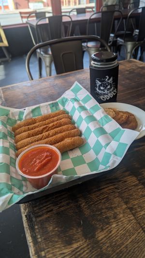 Mozzarella sticks appetizer at The Fix in Kansas City
