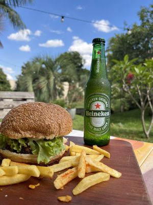  at Le Fleur Burger in Lajeado