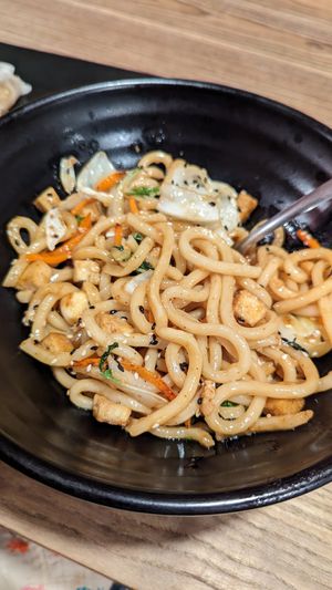  at Bowls Noodle Bar in Oranjestad