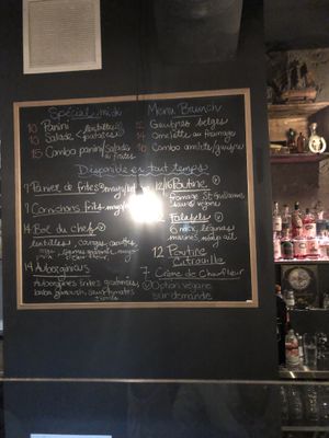 Food menu at La Cale - Pub Zéro Déchet in Montreal