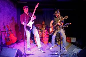 Musique Live at La Cale - Pub Zéro Déchet in Montreal