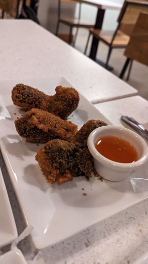 Quinoa Seaweed Rolls at Salaya in Los Angeles