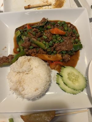 Beef and veggies with rice   at Salaya in Los Angeles