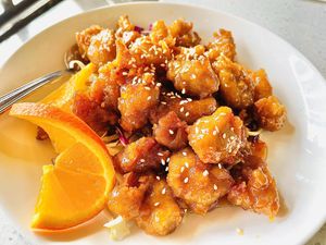 Crispy orange chickun  at Salaya in Los Angeles