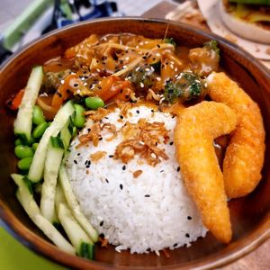 curry with 'scampis' at Loving Hut in Louvain-la-neuve