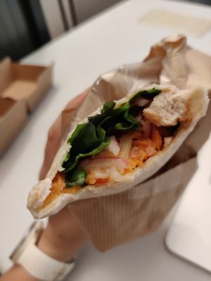 Wrap d'été at Loving Hut in Louvain-la-neuve