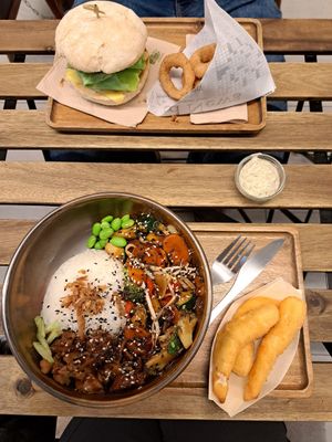  at Loving Hut in Louvain-la-neuve