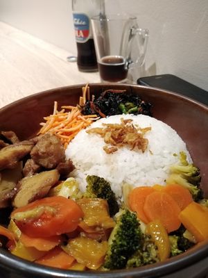 "canard" teriyaki at Loving Hut in Louvain-la-neuve