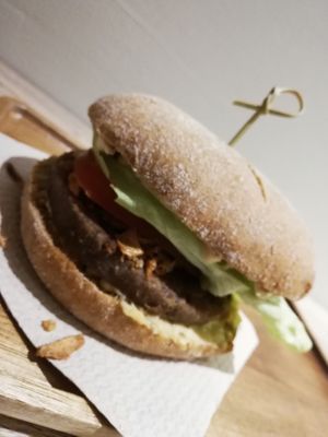 Hummus burger at Loving Hut in Louvain-la-neuve