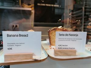 Banana bread at Funky Bakers in Barcelona