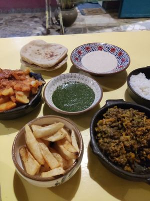 Dhal and na di na at Wannas Art Cafe in Luxor