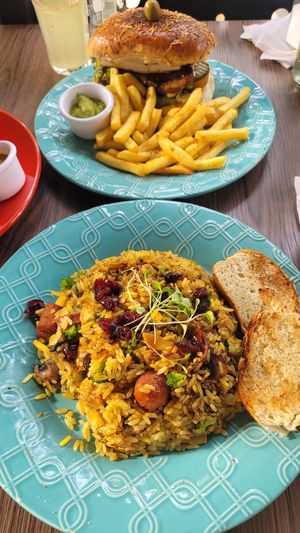 Fried Rice with vegan Churizzo at Govinda's - La Playa in Medellin