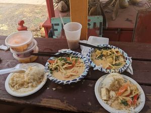 Red and pineapple curry with thai iced tea at The Thai and Smoothie Place in Waimea