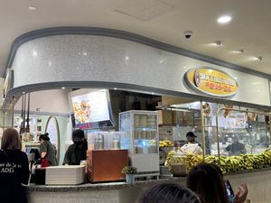 Storefront   at Shou Yi Fried Fritters in Central Singapore