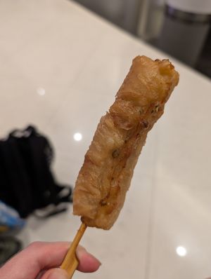 Plant based seafood fritter at Shou Yi Fried Fritters in Central Singapore