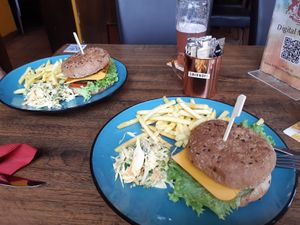 Hawaii and NoChicken burger, both vegan at The Kings Arms in Nuremberg