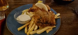 Vegan fish and chips and coleslaw at The Kings Arms in Nuremberg