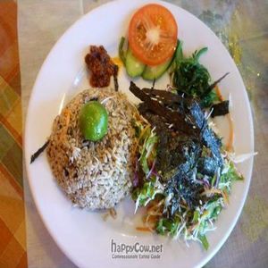 All the Fried Rice dishes came with a serving of fresh, crunchy, shredded organic vegetables. at Organic Freshmart and Restaurant in Subang Jaya