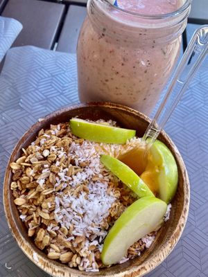 Frozen bowl🧡🧡 #Veganuary at Tropic Bowl in Las Terrenas