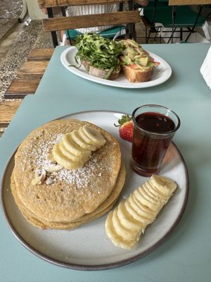 Pancakes y tostadas   at Tropic Bowl in Las Terrenas