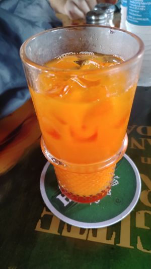 Juice : pineapple, turmeric and more at Lagoonies Bistro & Bar in Cole Bay