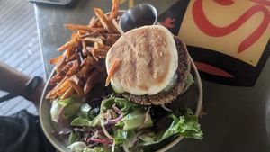 Vegan hamburger at Lagoonies Bistro & Bar in Cole Bay